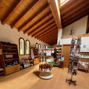 Abbaye boutique.jpeg